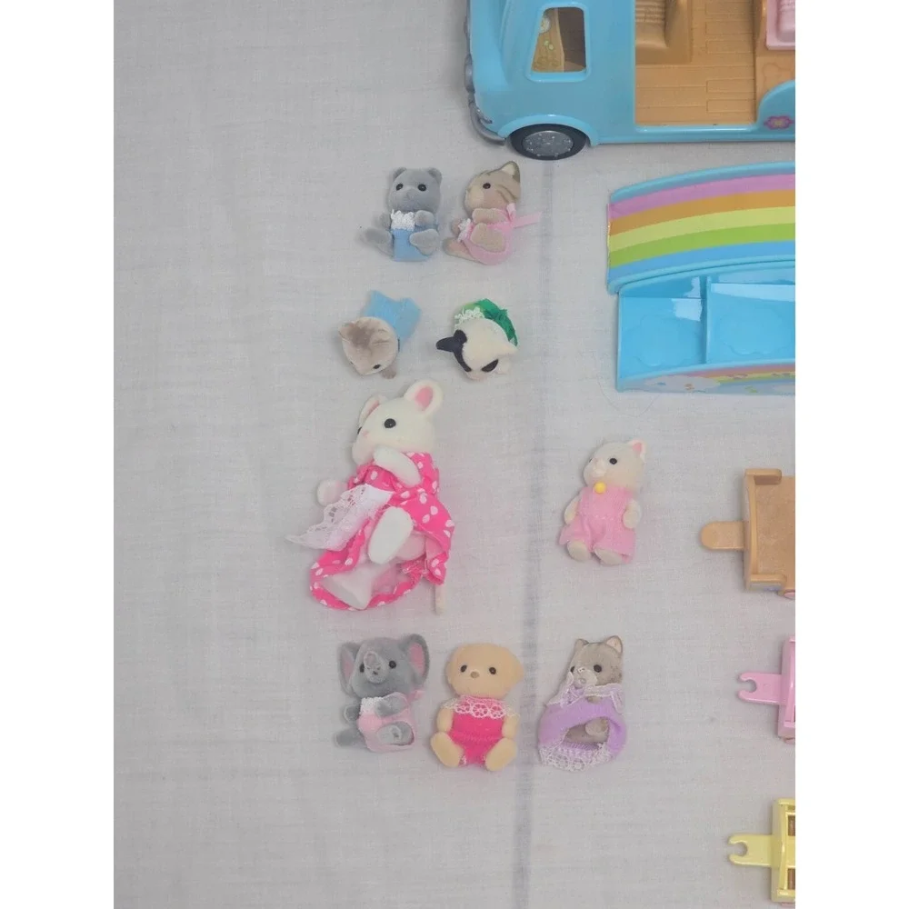 Calico Critters Sylvanian Baby Play Nursery School Bus‎ Train Baby Cow Elephant